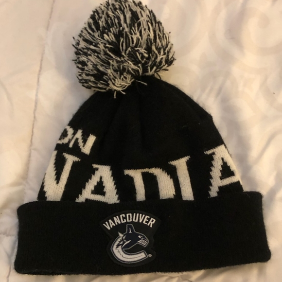 Molson canadian vancouver canuck toque - Picture 1 of 2